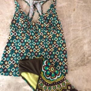 Athleta 2 Piece “Tankini” Bathing Suit Size S
